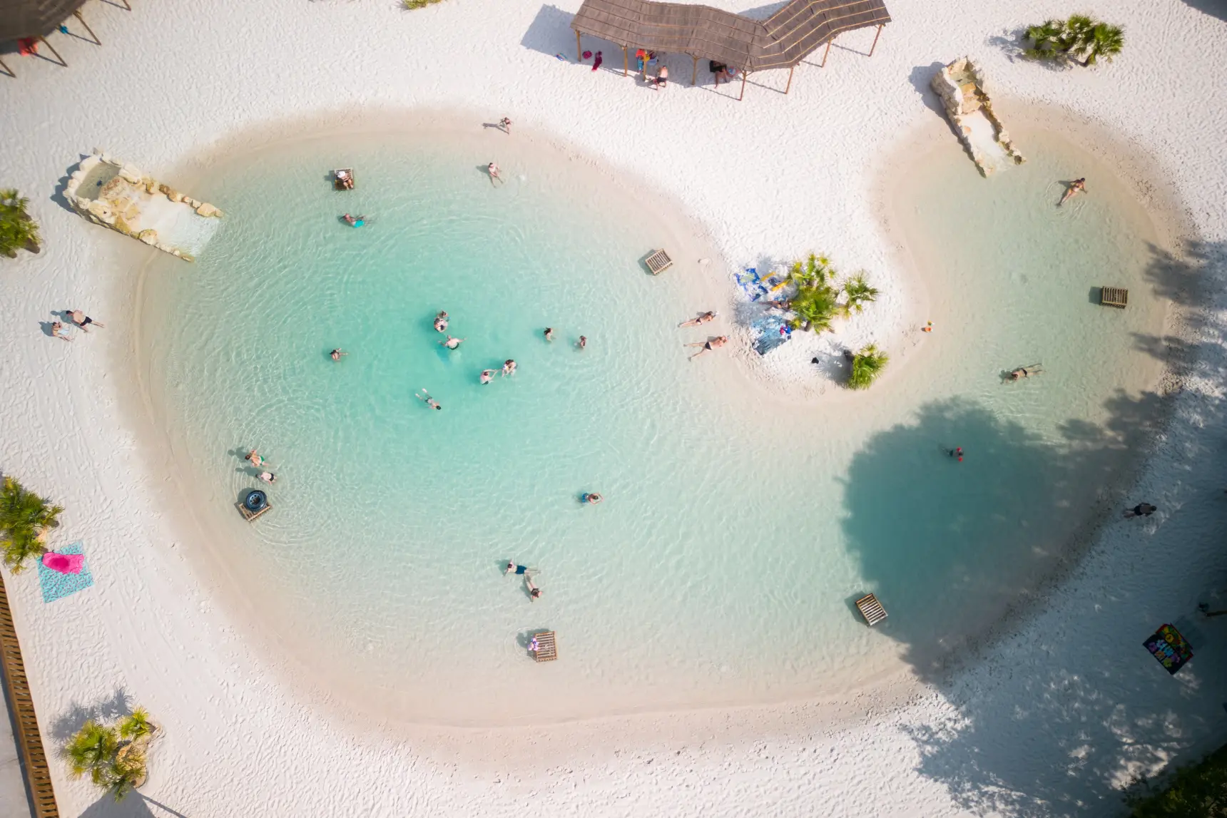 Langon anse de 3500 m2 en Camping