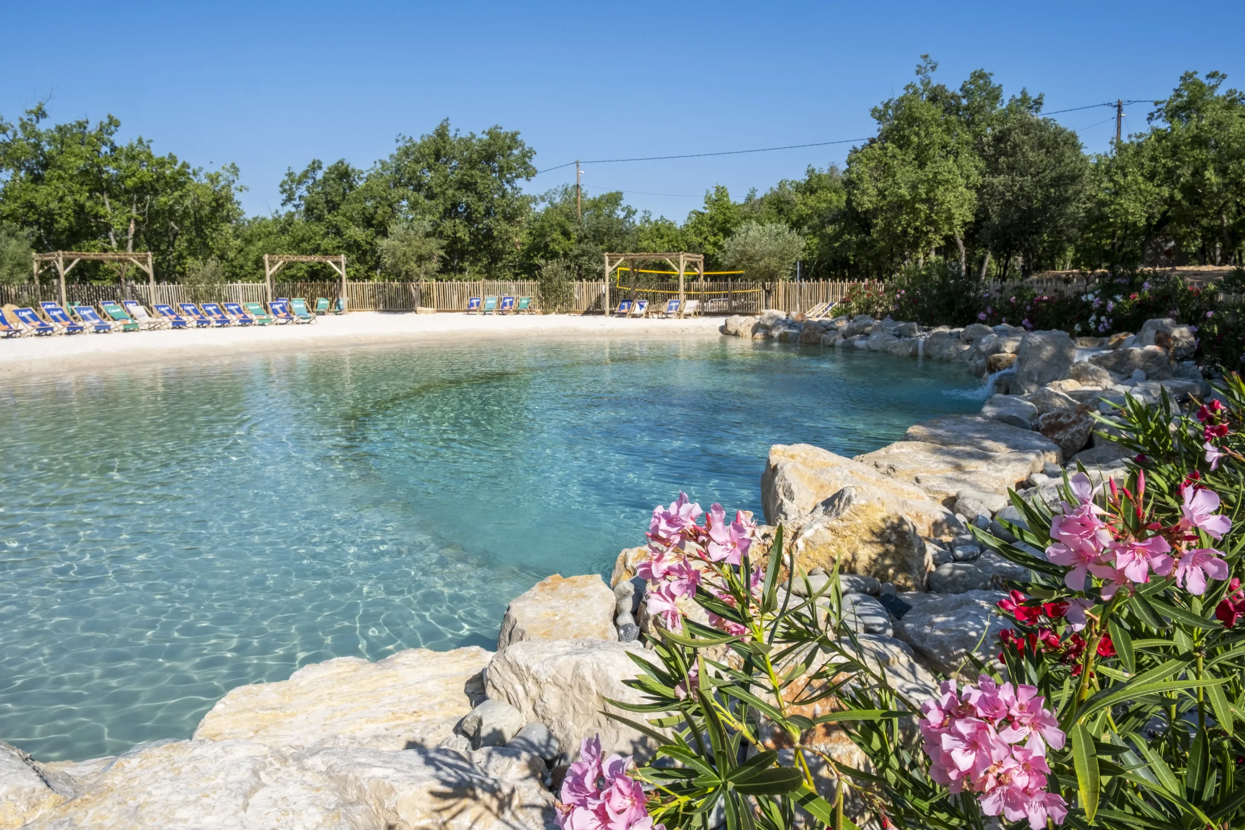 Personnalisation avec pierres et plantes