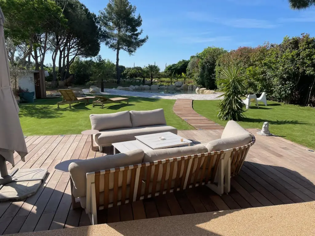 Cove-style lagoon nestled in a garden